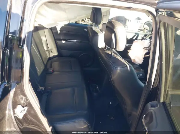 1C4NJDEB7HD176066 2017 JEEP COMPASS - Image 8