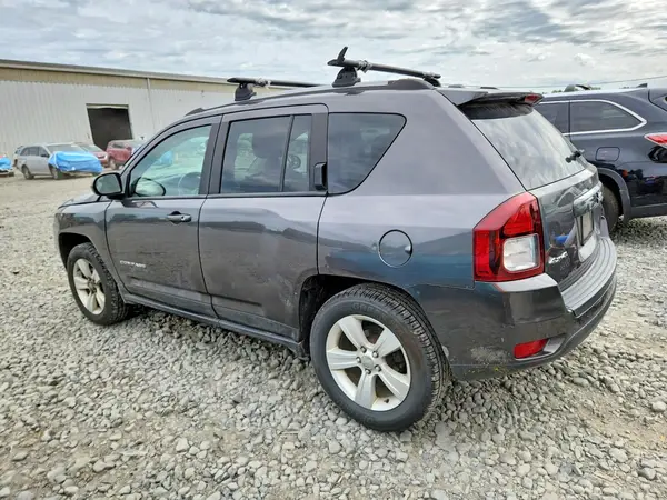 1C4NJDEB7HD191151 2017 JEEP COMPASS - Image 2