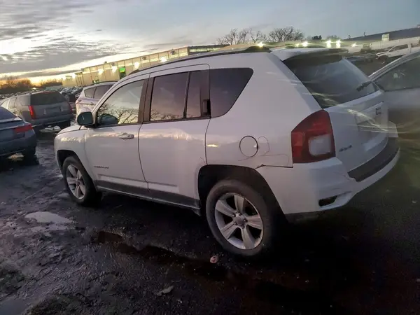 1C4NJDEB7HD191215 2017 JEEP COMPASS - Image 2