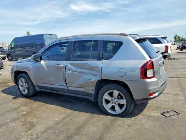 1C4NJDEB7HD191358 2017 JEEP COMPASS - Image 2