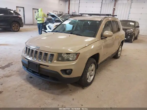 1C4NJDEB7HD191425 2017 JEEP COMPASS - Image 2