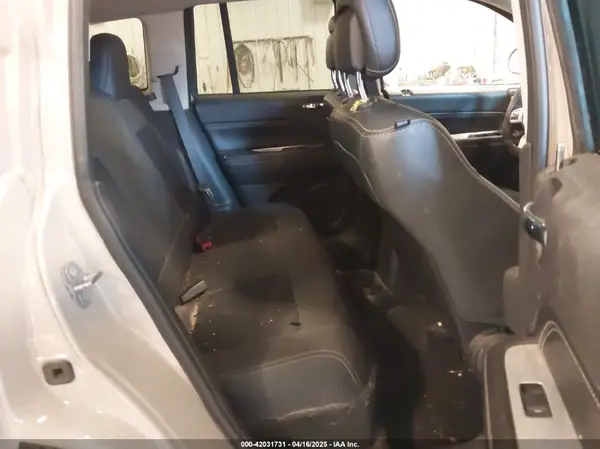 1C4NJDEB7HD191425 2017 JEEP COMPASS - Image 8