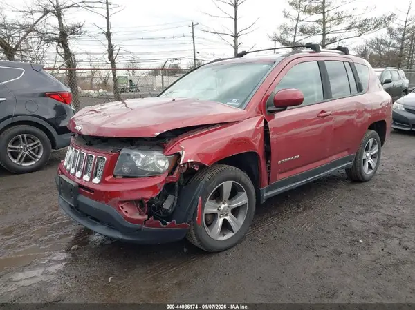 1C4NJDEB8GD545869 2016 JEEP COMPASS - Image 2