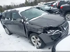1C4NJDEB8GD572618 2016 JEEP COMPASS