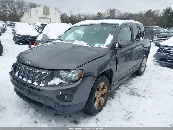 1C4NJDEB8GD572618 2016 JEEP COMPASS - Image 2