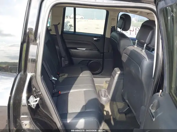 1C4NJDEB8GD723084 2016 JEEP COMPASS - Image 8