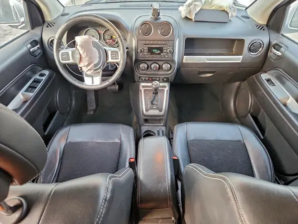 1C4NJDEB8GD781387 2016 JEEP COMPASS - Image 8