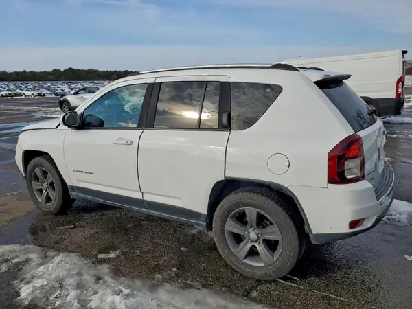 1C4NJDEB8GD795628 2016 JEEP COMPASS - Image 2