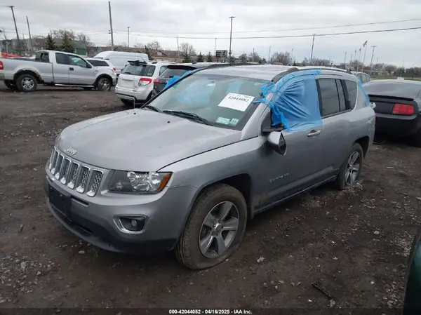 1C4NJDEB8HD100971 2017 JEEP COMPASS - Image 2
