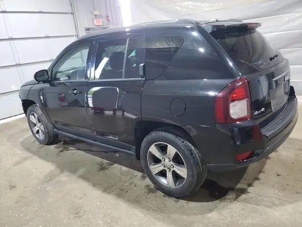 1C4NJDEB8HD101067 2017 JEEP COMPASS - Image 2
