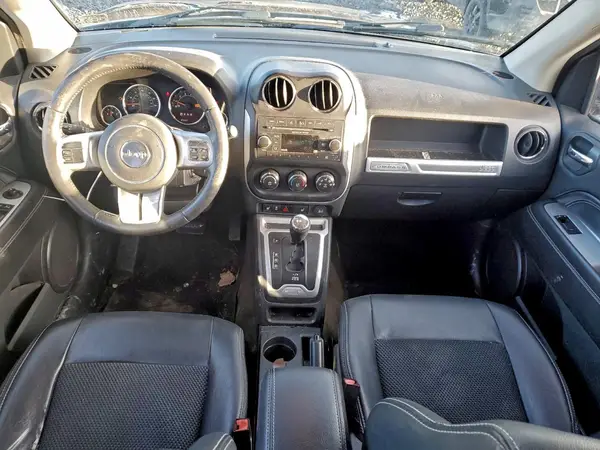 1C4NJDEB8HD121609 2017 JEEP COMPASS - Image 8