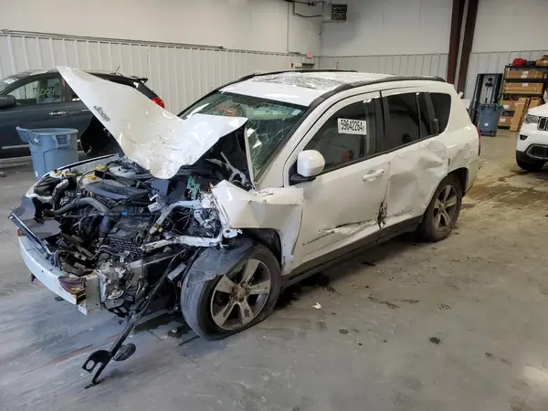 1C4NJDEB8HD129242 2017 JEEP COMPASS - Image 1