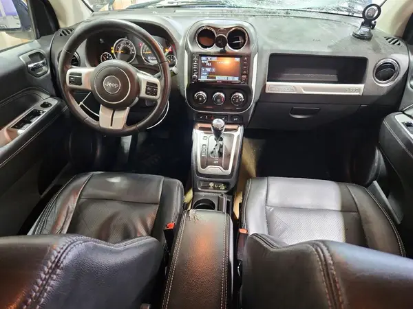 1C4NJDEB8HD129757 2017 JEEP COMPASS - Image 8
