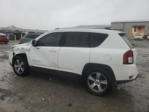1C4NJDEB8HD152455 2017 JEEP COMPASS - Image 2
