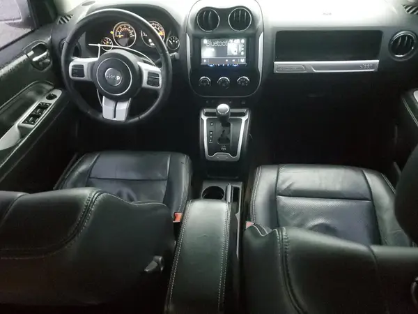 1C4NJDEB8HD152455 2017 JEEP COMPASS - Image 8