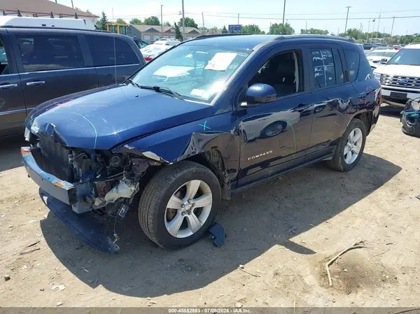 1C4NJDEB8HD163553 2017 JEEP COMPASS - Image 2