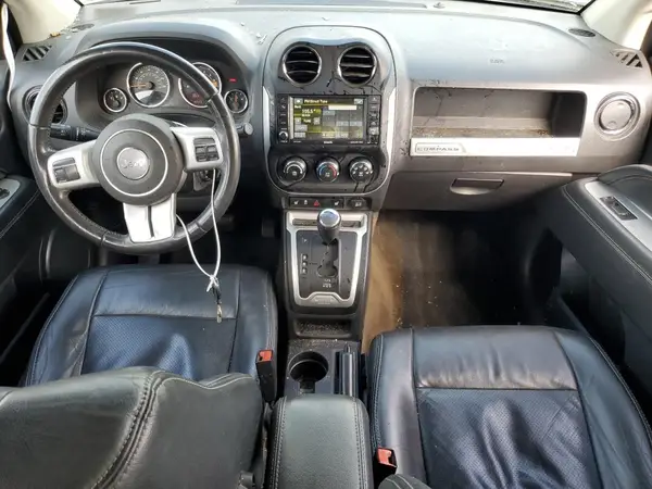1C4NJDEB8HD168042 2017 JEEP COMPASS - Image 8