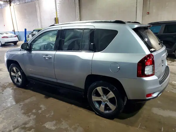 1C4NJDEB8HD177694 2017 JEEP COMPASS - Image 2