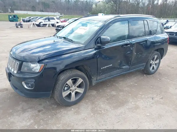 1C4NJDEB8HD177744 2017 JEEP COMPASS - Image 2