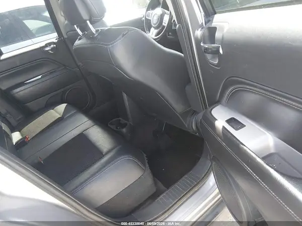 1C4NJDEB8HD191417 2017 JEEP COMPASS - Image 8