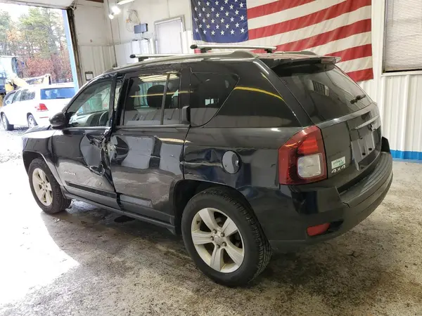 1C4NJDEB8HD191854 2017 JEEP COMPASS - Image 2