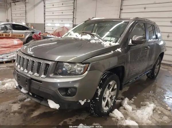 1C4NJDEB8HD193359 2017 JEEP COMPASS - Image 2