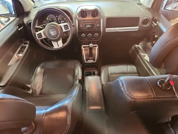 1C4NJDEB8HD208992 2017 JEEP COMPASS - Image 8