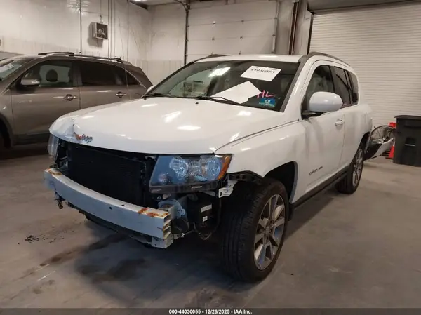 1C4NJDEB9GD581652 2016 JEEP COMPASS - Image 2