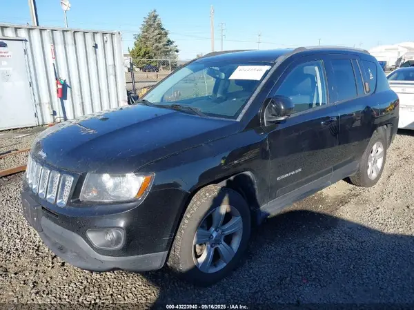1C4NJDEB9GD585393 2016 JEEP COMPASS - Image 2