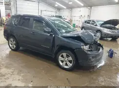 1C4NJDEB9GD588052 2016 JEEP COMPASS