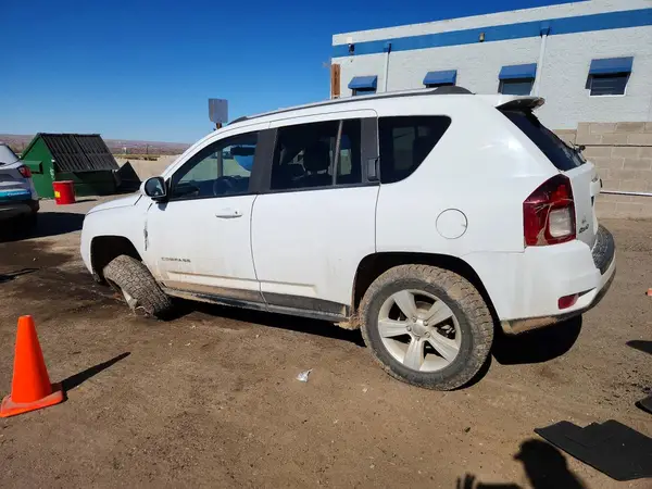 1C4NJDEB9GD663543 2016 JEEP COMPASS - Image 2