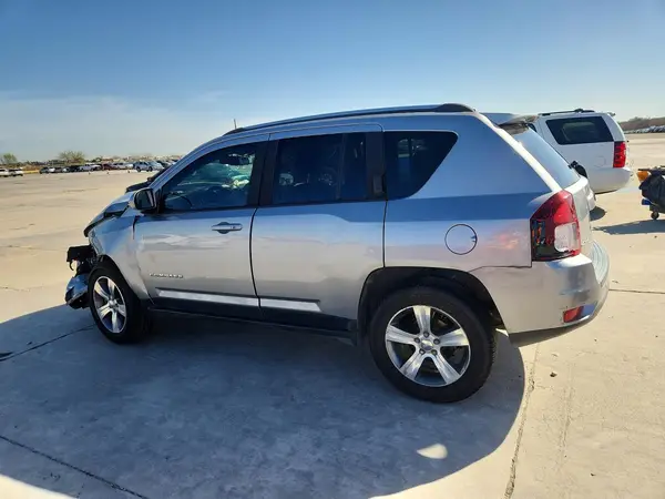 1C4NJDEB9GD673201 2016 JEEP COMPASS - Image 2