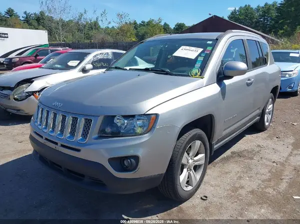 1C4NJDEB9GD685316 2016 JEEP COMPASS - Image 2