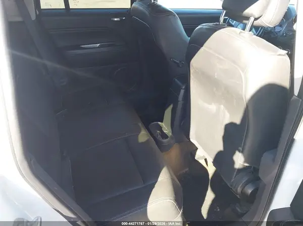 1C4NJDEB9GD708142 2016 JEEP COMPASS - Image 8