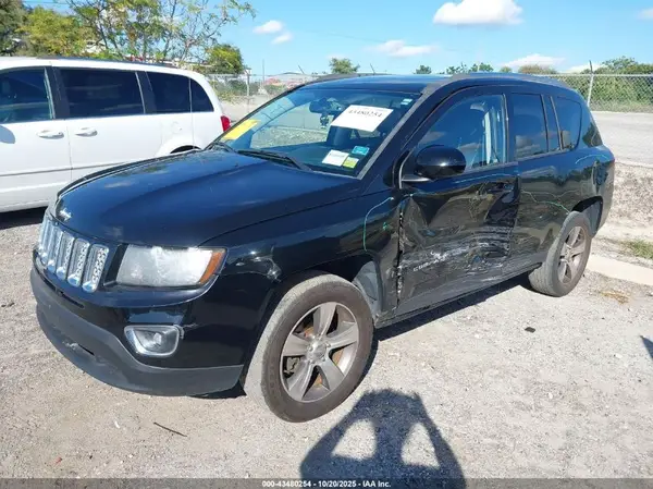 1C4NJDEB9GD709145 2016 JEEP COMPASS - Image 2