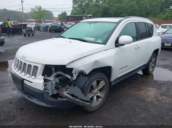 1C4NJDEB9GD714698 2016 JEEP COMPASS - Image 2