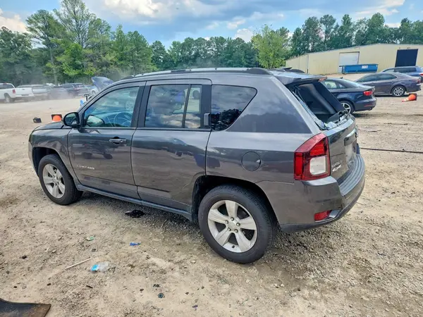 1C4NJDEB9GD757731 2016 JEEP COMPASS - Image 2