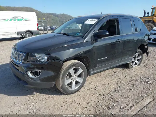 1C4NJDEB9GD765702 2016 JEEP COMPASS - Image 2