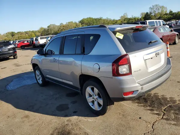 1C4NJDEB9GD775761 2016 JEEP COMPASS - Image 2