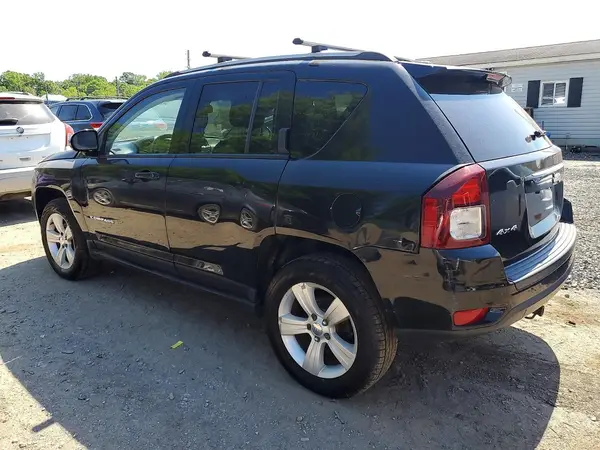 1C4NJDEB9GD782645 2016 JEEP COMPASS - Image 2
