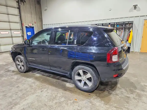 1C4NJDEB9GD799297 2016 JEEP COMPASS - Image 2