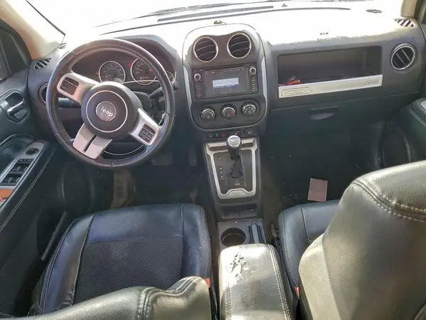 1C4NJDEB9HD104138 2017 JEEP COMPASS - Image 8