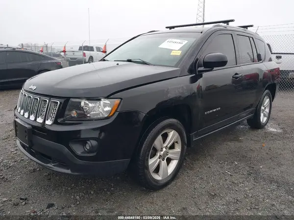 1C4NJDEB9HD104737 2017 JEEP COMPASS - Image 2