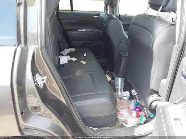 1C4NJDEB9HD109033 2017 JEEP COMPASS - Image 8