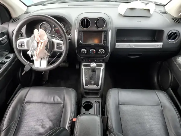 1C4NJDEB9HD110344 2017 JEEP COMPASS - Image 8