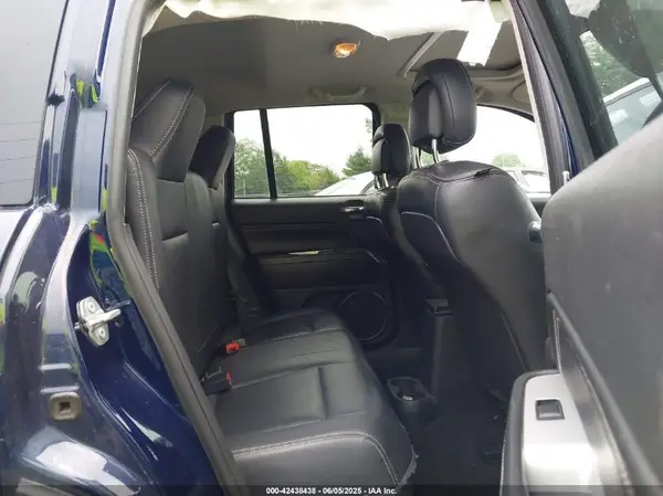 1C4NJDEB9HD110568 2017 JEEP COMPASS - Image 8