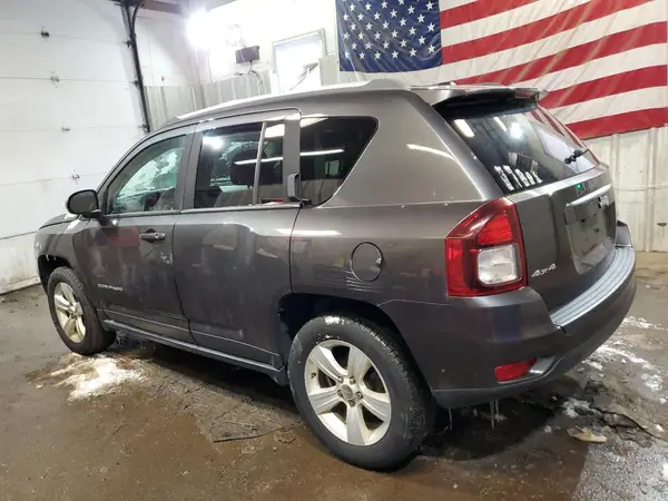 1C4NJDEB9HD110859 2017 JEEP COMPASS - Image 2