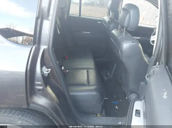 1C4NJDEB9HD111428 2017 JEEP COMPASS - Image 8