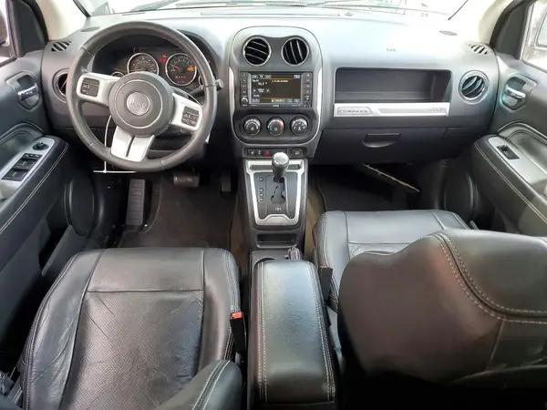 1C4NJDEB9HD125295 2017 JEEP COMPASS - Image 8