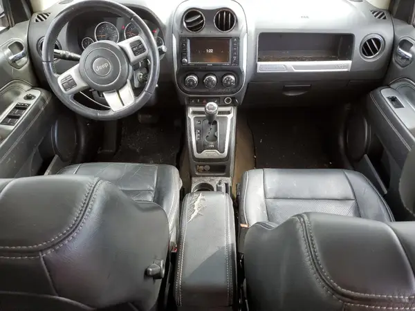 1C4NJDEB9HD129055 2017 JEEP COMPASS - Image 8